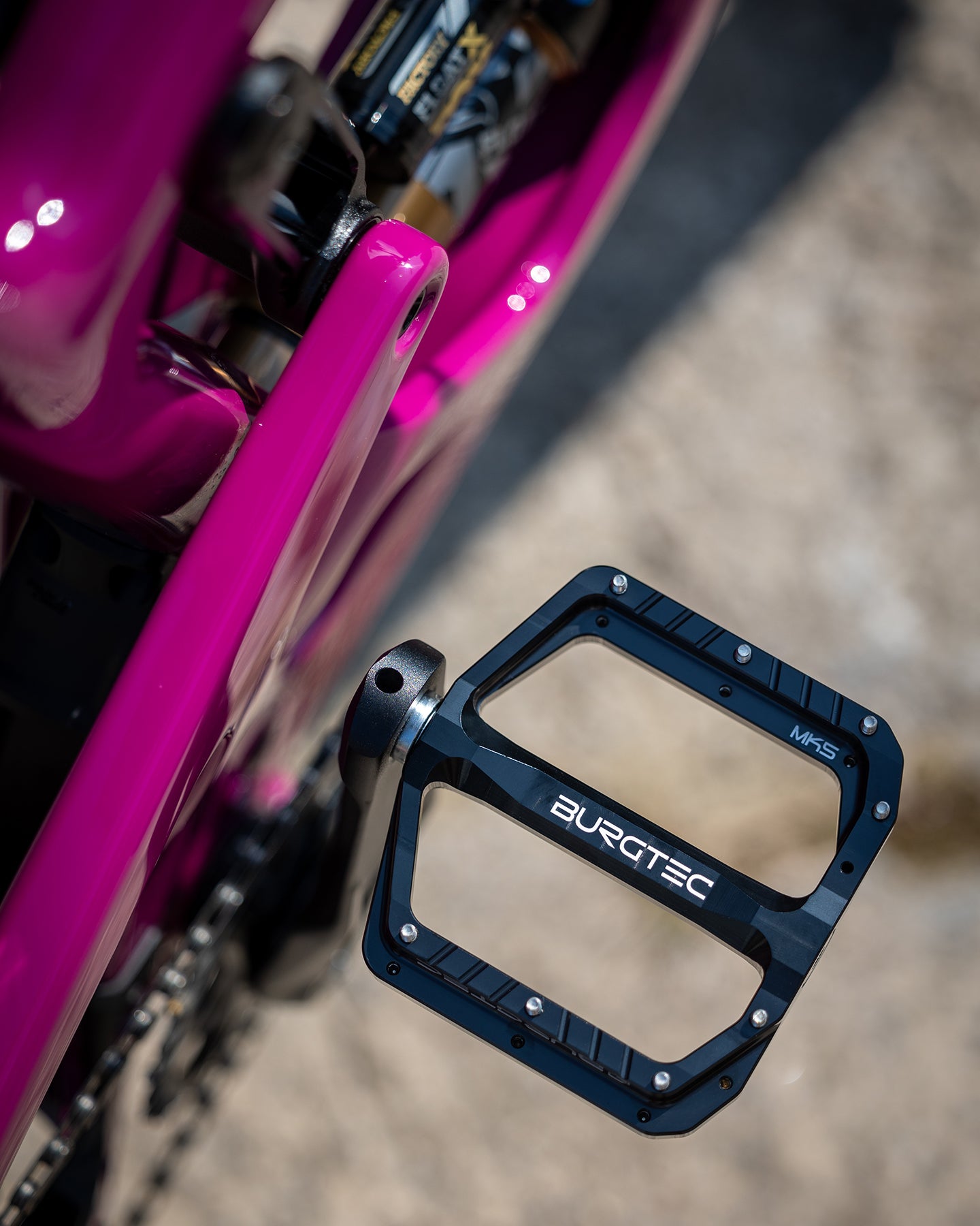burgtec pink pedals BURGTEC MK5 PENTHOUSE PEDALS