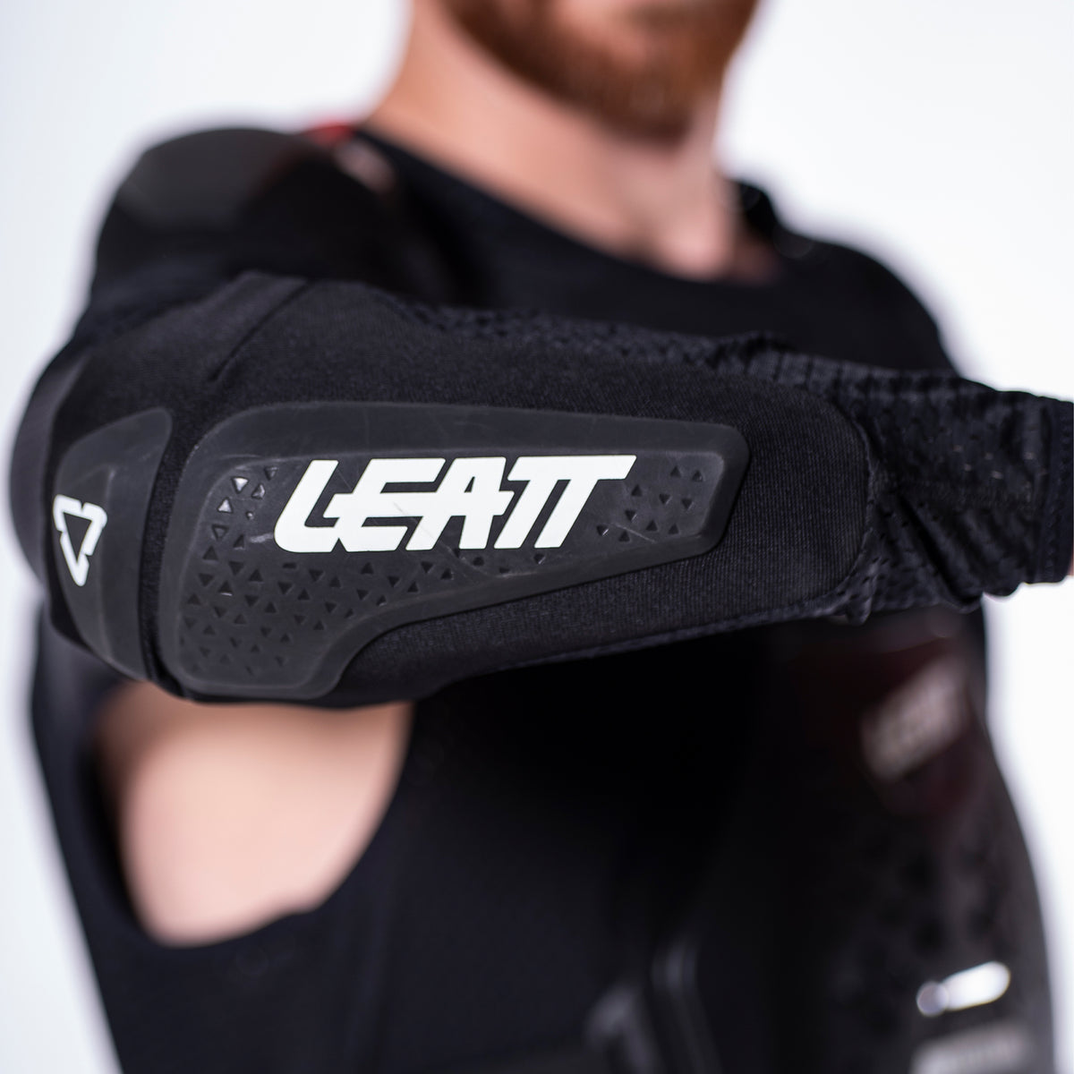 Leatt Body Protector 3DF AirFit Hybrid V26 - Black