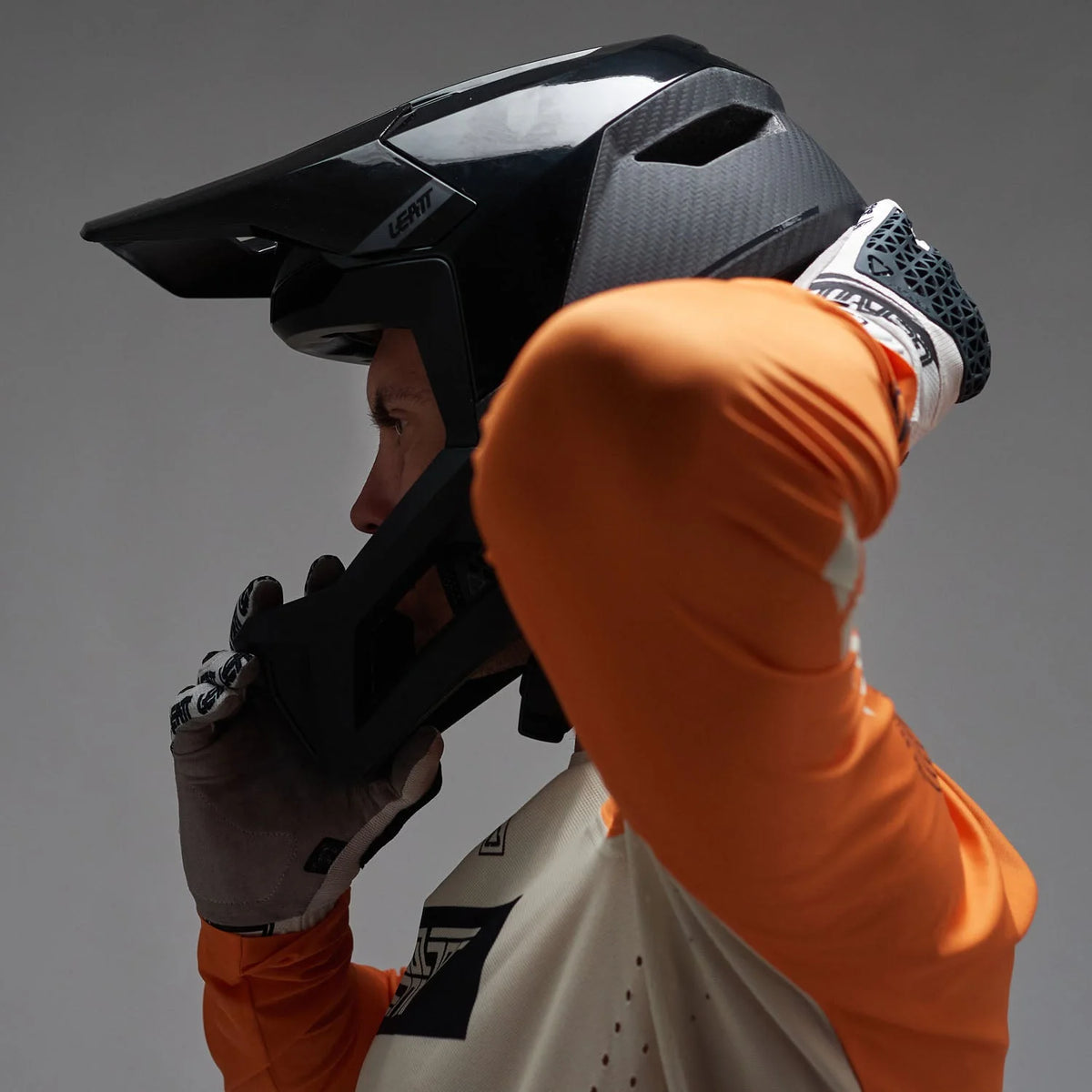 LEATT HELMET MTB GRAVITY 5.0 V26