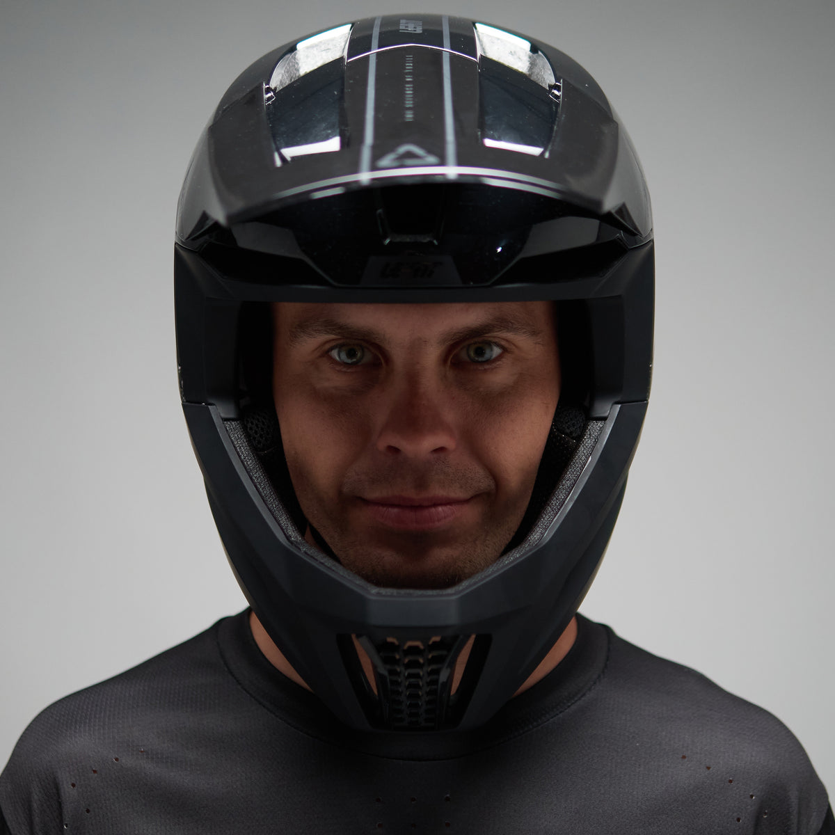 Leatt Helmet MTB Gravity 5.0 V26 - Black