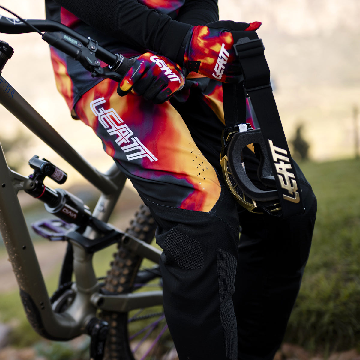 Leatt Pant MTB Gravity 8.0 V26 - Heatmap Red
